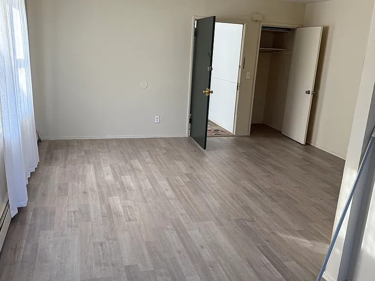 4255 Hegner Ave #3 — Photo 8
