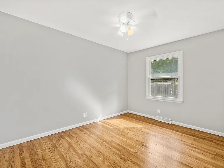 12448 Bel Dr — Photo 16