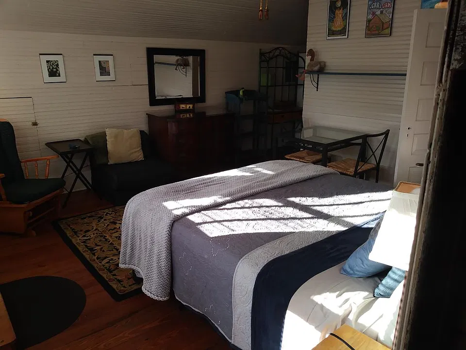 queen bed, all bedding, two armchairs,etc