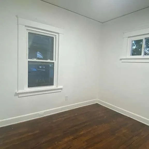 Unit Photo