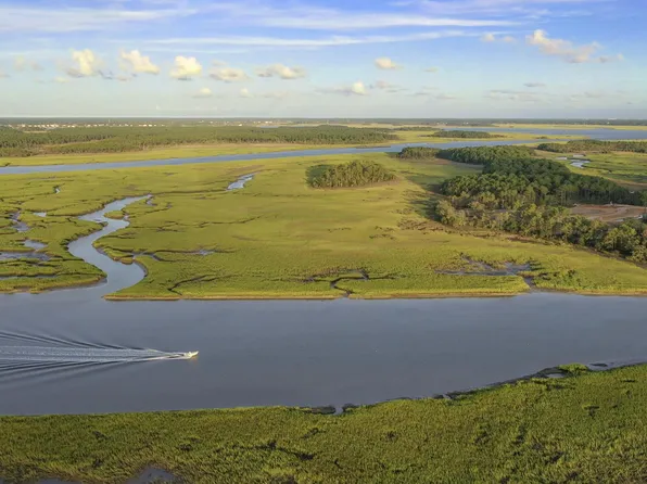 733 Hartey St, Charleston, SC 29492