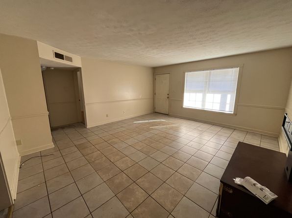 25 Holladay Dr APT 7
