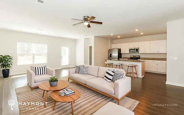 135 Dorian Loop — Photo 4