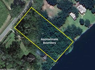 1066 Victoria Riverside Rd, Patterson, LA 70392