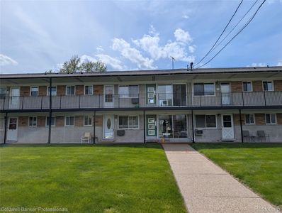 26945 Milford Rd APT 8, South Lyon, MI, 48178