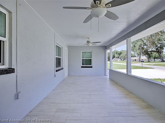 4th image of 3065 Magnolia St