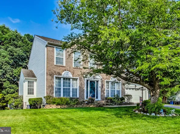 15385 Bevanwood Dr, Woodbridge, VA 22193