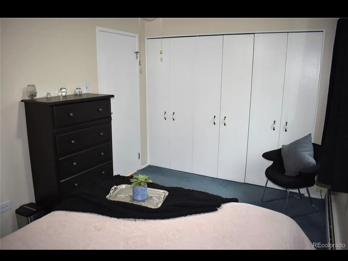 2 bed, 945 sqft, $1,700 — Photo 4