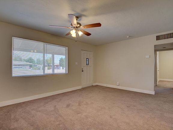 4th image of 537 E Millett Ave