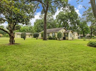 800 Woodcrest Dr, Houston, TX 77018