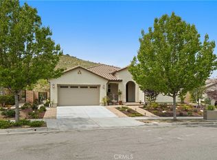 221 Talbert Ave, Simi Valley, CA 93065