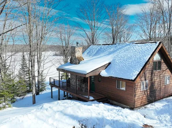 3306 Retriever Ln, Phelps, WI 54554