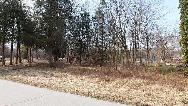 2nd image of 4997 Lakeview Ave