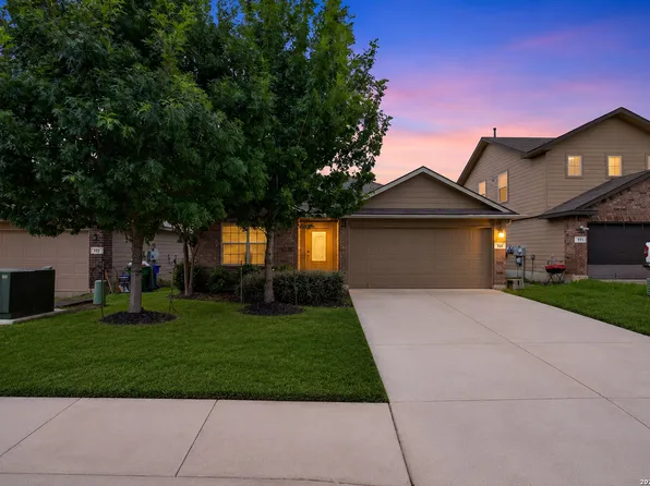 906 Red Crossbill, San Antonio, TX 78253