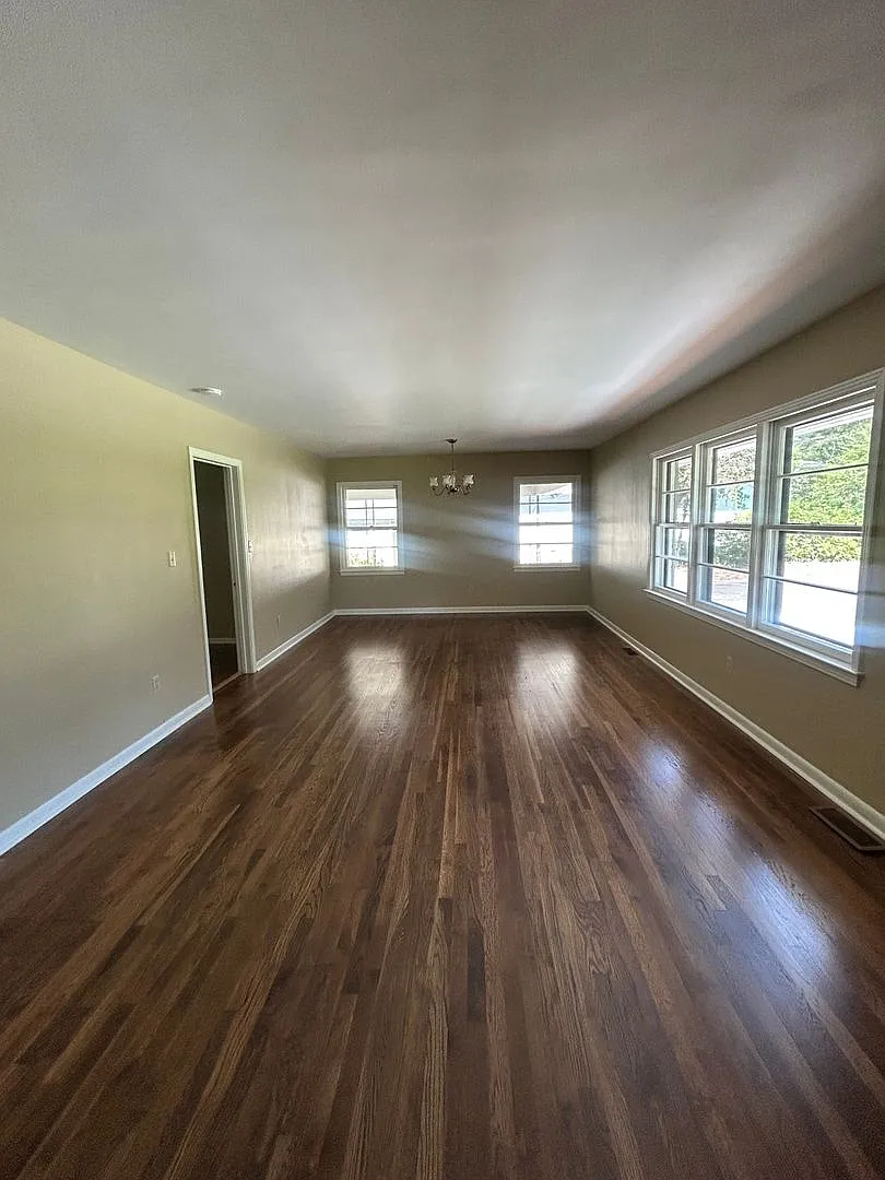 104 Galaxie Place — Photo 2