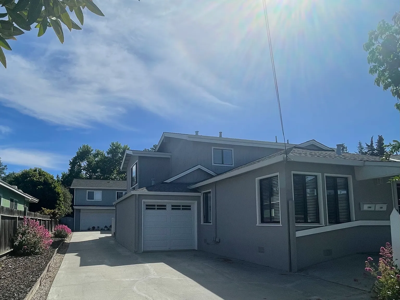 2 bed, 827 sqft, $3,000 — Photo 1