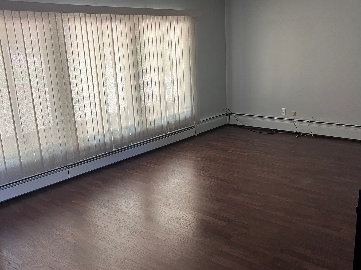 3 bed, 2.5 bath, 1631 sqft, $4,000 — Photo 3