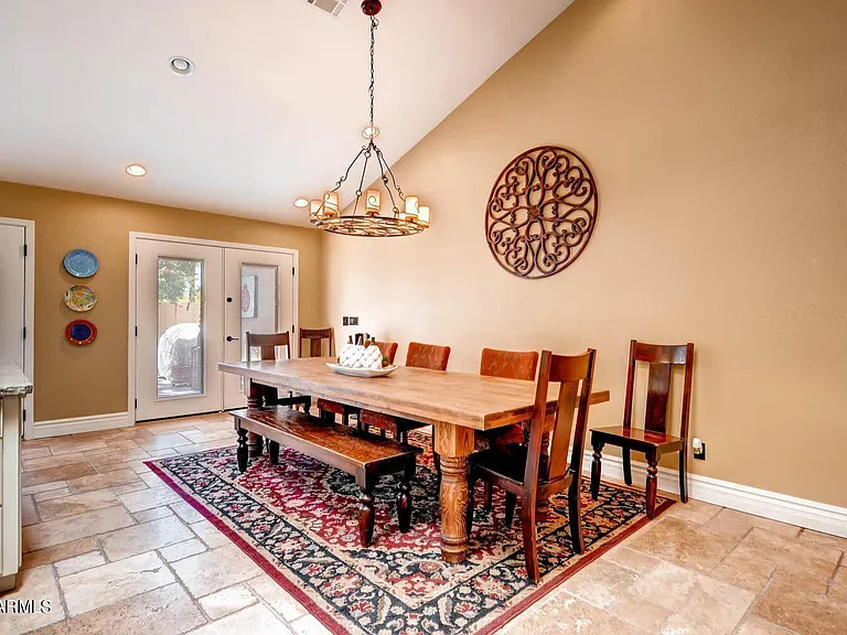 3437 E Equestrian Trl — Photo 10