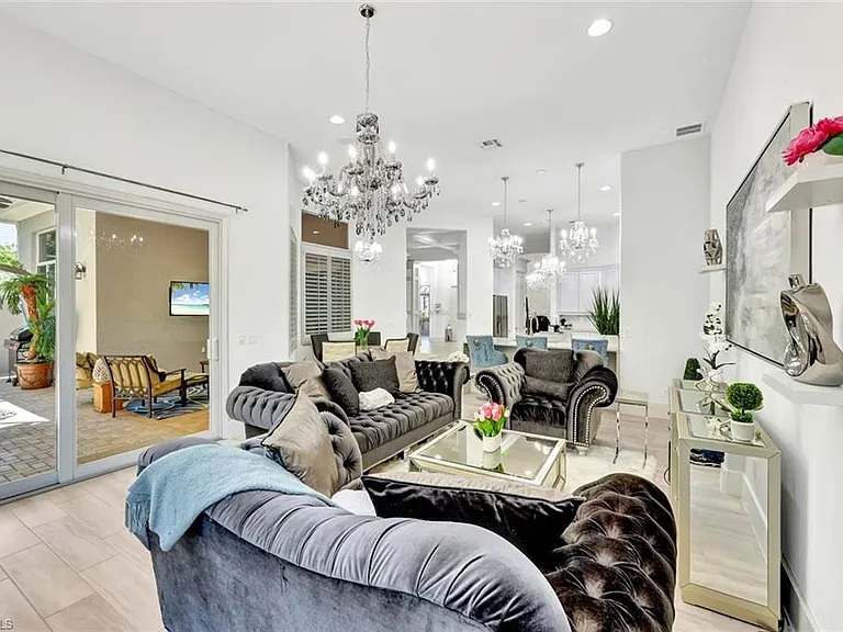 8910 Paseo De Valencia St — Photo 8