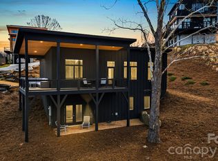 306 Broad Vista Ln, Asheville, NC 28804