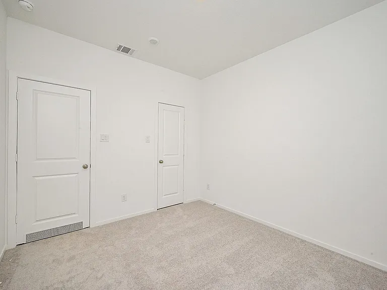 6427 Seafoam Lake Dr — Photo 15