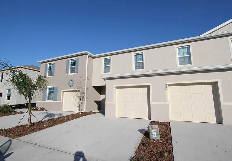 451 Arbor Lakes Dr — Photo 1