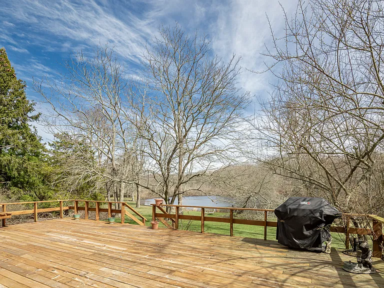 4 Peppermill Ln — Photo 4