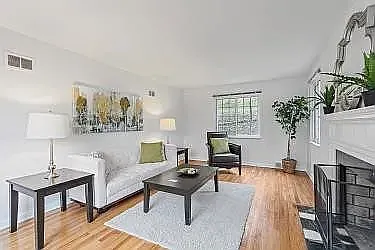3 bed, 1440 sqft, $1,895 — Photo 3