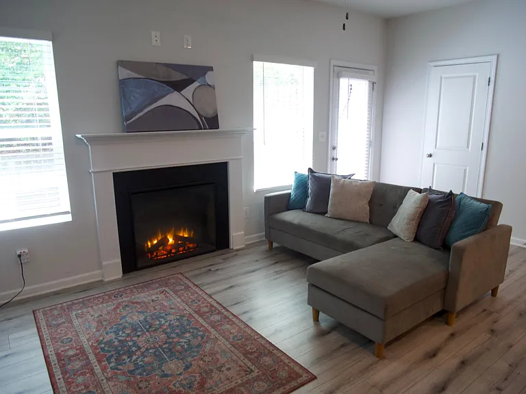 3717 Abbey Way — Photo 8