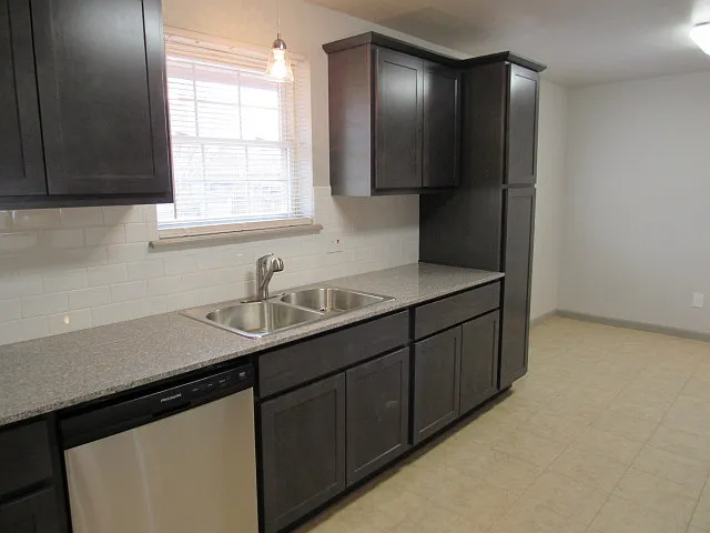 2813 SE 46th St — Photo 13