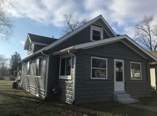 519 Parker Ave, Aurora, IL 60505