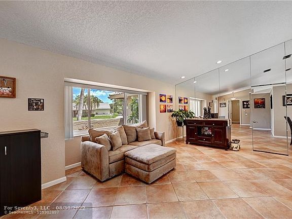4th image of 7702 NW 18th Ct