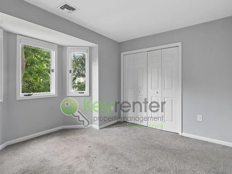 202 Saint Michaels Walk — Photo 16
