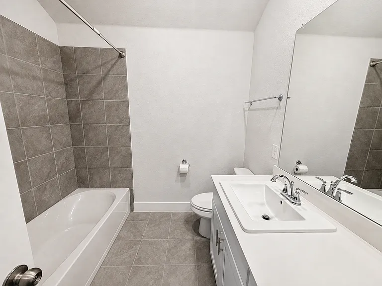 3104 Eddington Dr — Photo 17