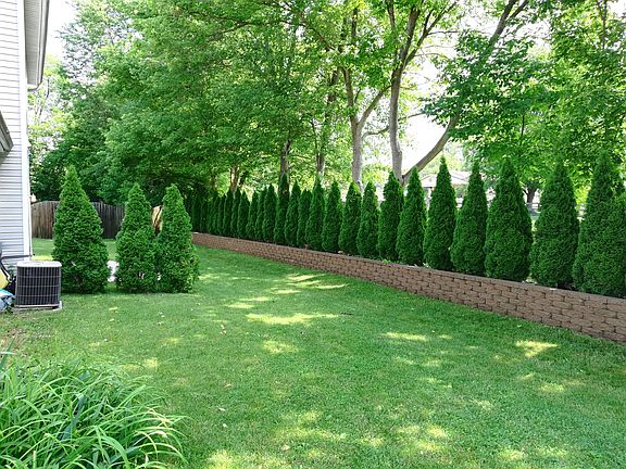 3rd image of 275 Antietam Blvd