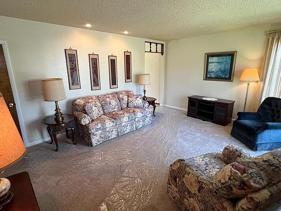 3rd image of 145 New Freedom Rd