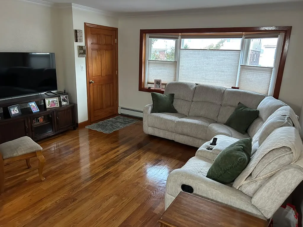 1 bed, 2166 sqft, $1,200 — Photo 1