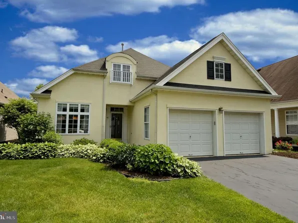 41 Cardinalflower Ln, West Windsor, NJ 08550