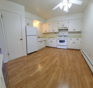4th image of N143W6487 Layton St APT 8