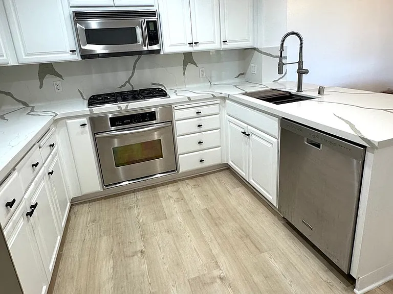 1800 Alma Ave #306 — Photo 2