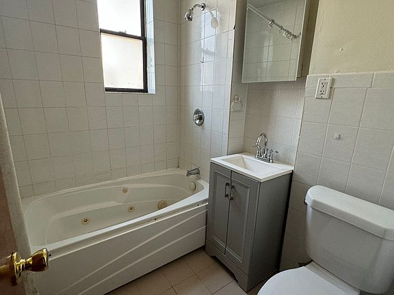 2nd image of 6611 Park Ave APT 5D