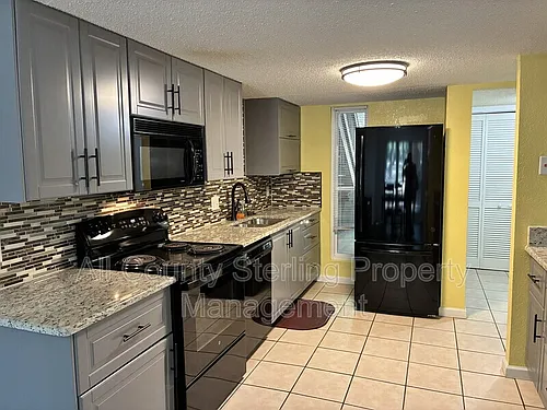 1810 NW 23rd Blvd Photo 1