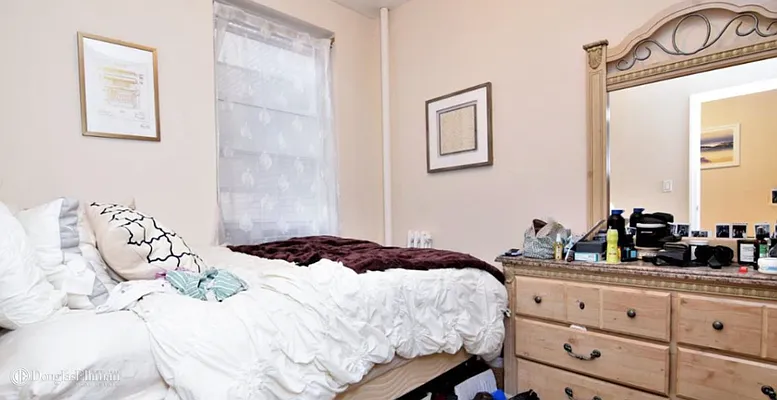 Rented by Douglas Elliman | media 10