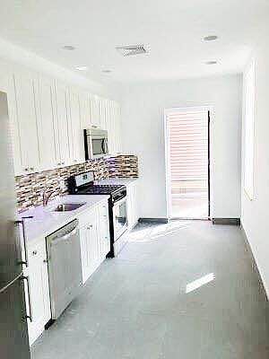 1st image of 1711 Lexington Ave #2