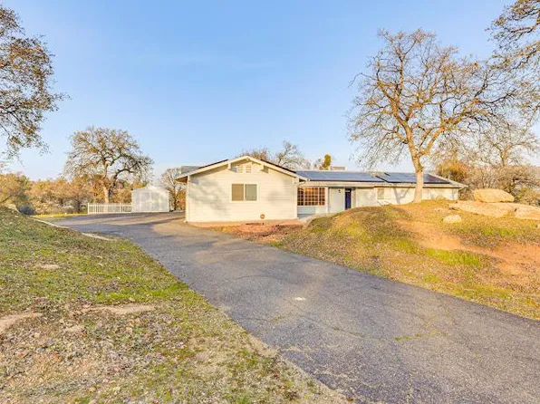 42485 John Muir Dr, Coarsegold, CA 93614