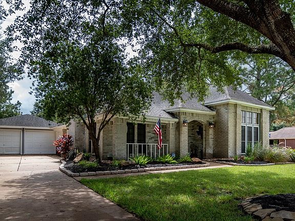 2nd image of 203 Timberlane Dr