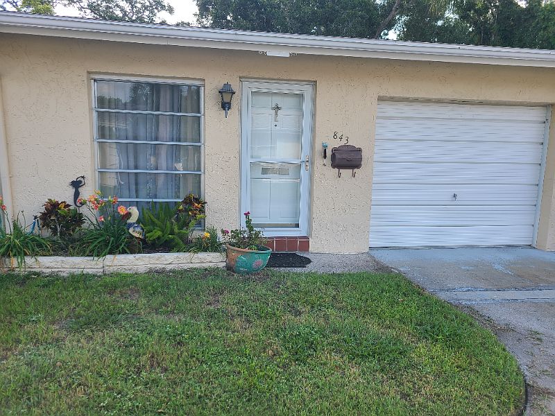 1 level villa with garage