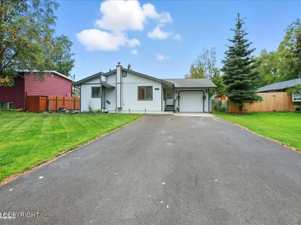 3520 Tanglewood Pl, Anchorage, AK 99517