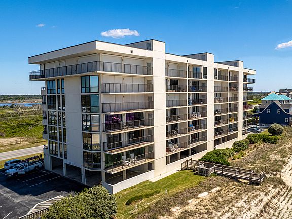 4th image of 4110 Island Drive Unit 201