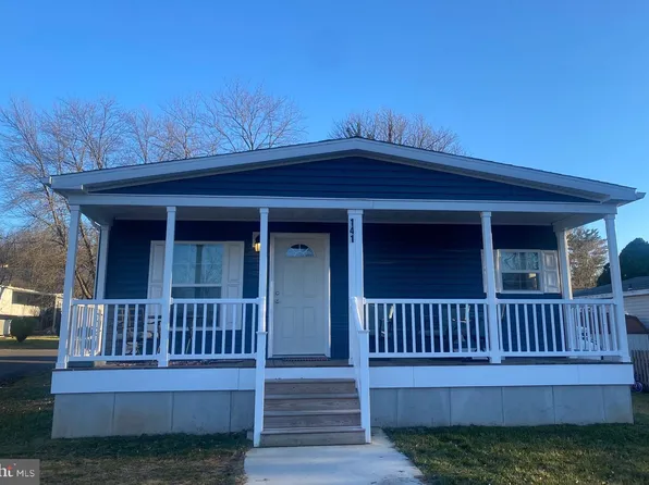 141 Dogwood Dr, Doylestown, PA 18901